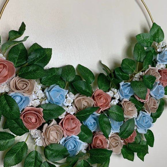 Beautiful Springtime Floral Wreath - Picture 3 of 7